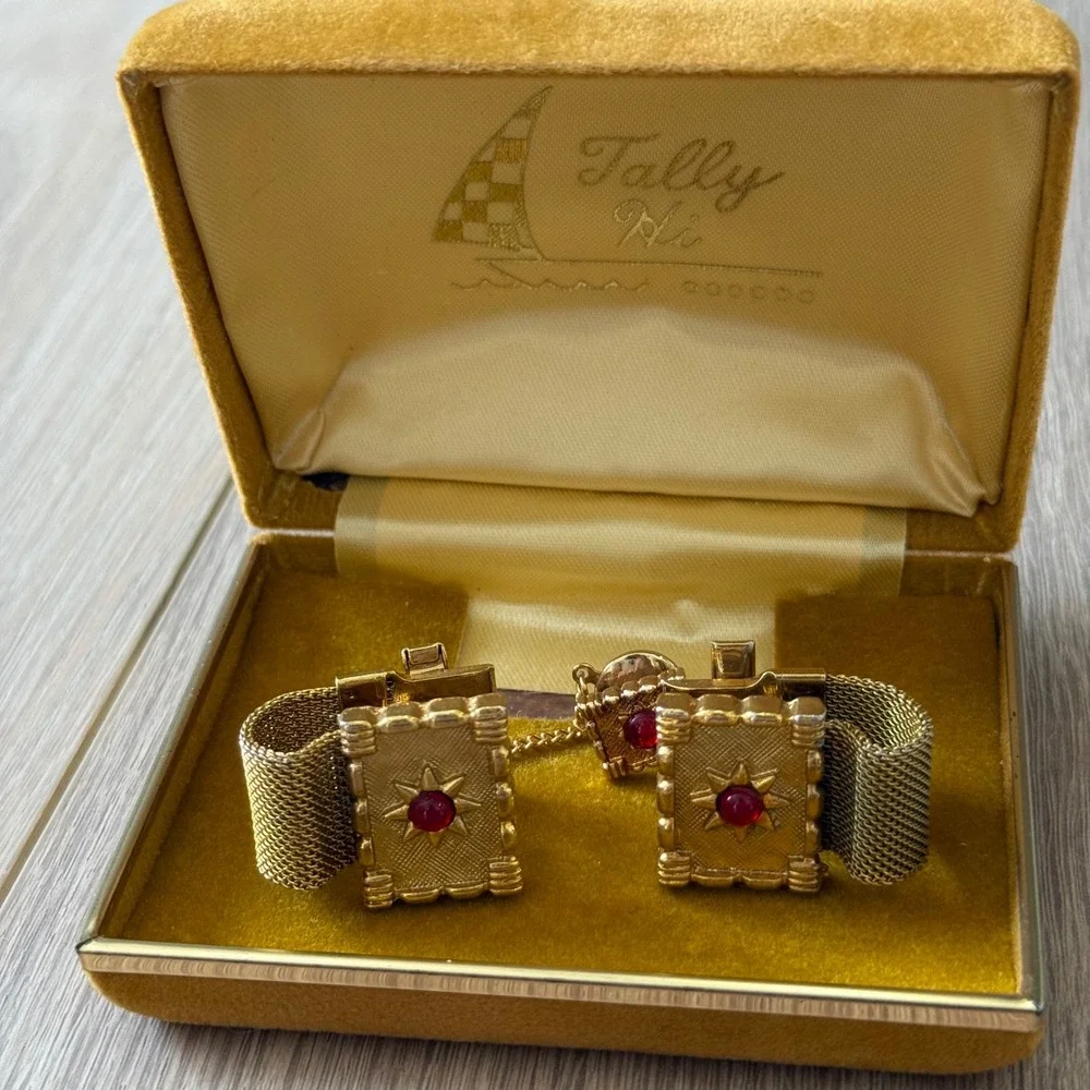 Vintage Tally Ho Gold Tone Mesh Wrap Cufflinks and Tie‎ Tack Set Red Cabochon